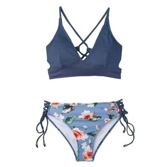 3 for $20 NWTCupshe Blue Floral Bikini | medium - Picture 3 of 9